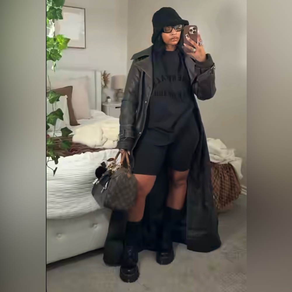 PrettyLittleThing Black Trench Coat without Leopard Print Collar